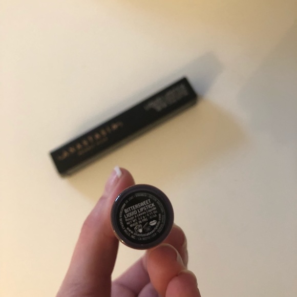 ABH Liquid Lipstick - Picture 4 of 6